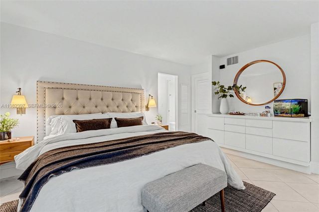 1201 River Reach Dr 102, Fort Lauderdale, FL 33315