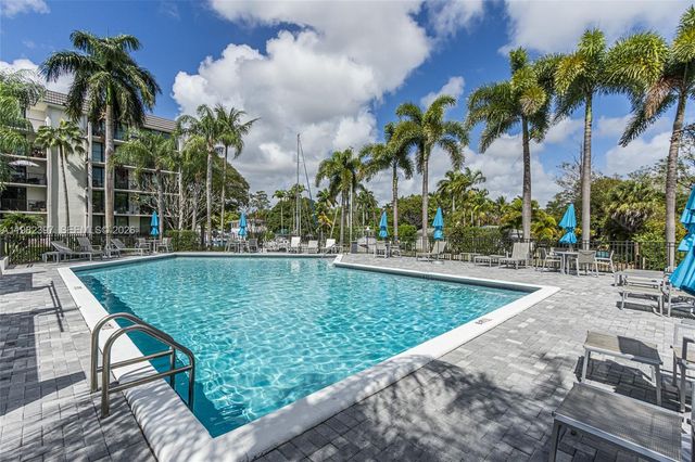 1201 River Reach Dr 102, Fort Lauderdale, FL 33315