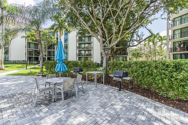 1201 River Reach Dr 102, Fort Lauderdale, FL 33315