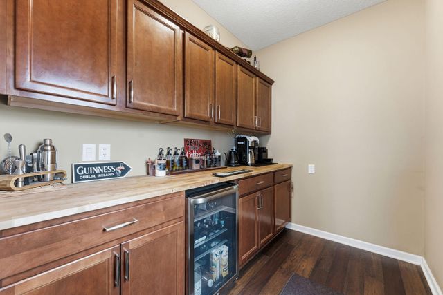 3863 Founders Path, Chaska, MN 55318