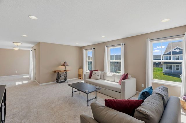 3863 Founders Path, Chaska, MN 55318