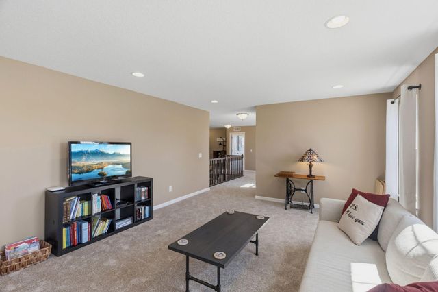 3863 Founders Path, Chaska, MN 55318