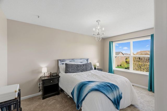 3863 Founders Path, Chaska, MN 55318