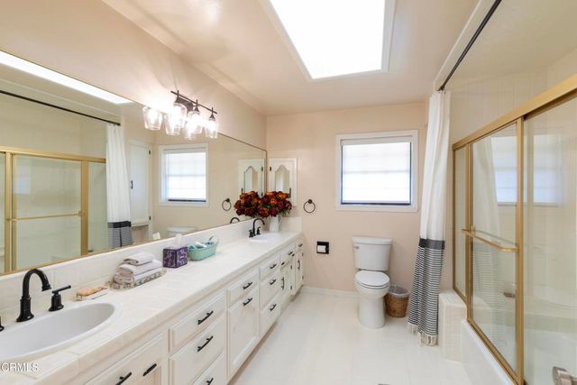 2201 Haggin Oaks Boulevard, Bakersfield, CA 93311