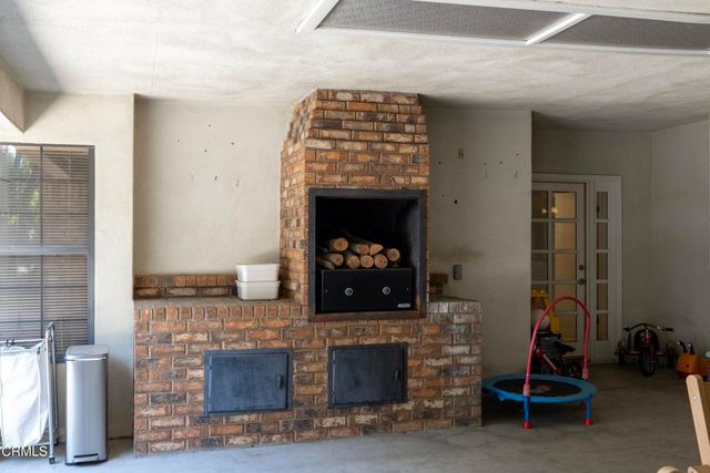 2201 Haggin Oaks Boulevard, Bakersfield, CA 93311