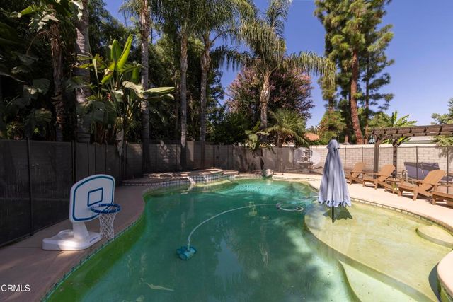 2201 Haggin Oaks Boulevard, Bakersfield, CA 93311
