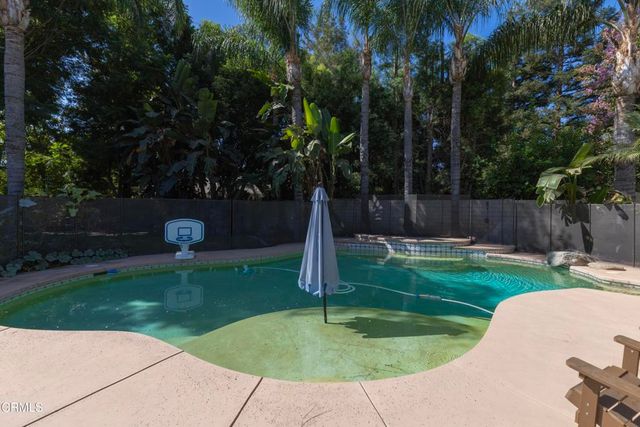 2201 Haggin Oaks Boulevard, Bakersfield, CA 93311