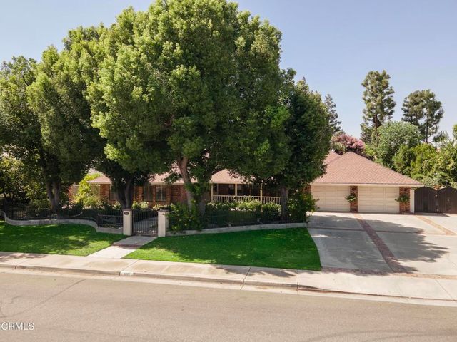 2201 Haggin Oaks Boulevard, Bakersfield, CA 93311