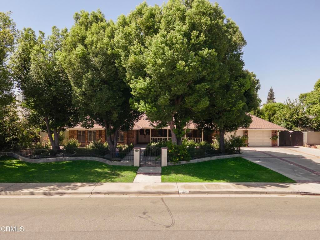 2201 Haggin Oaks Boulevard, Bakersfield, CA 93311