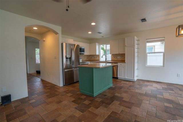 91-6494 Kapolei Parkway, Ewa Beach, HI 96706