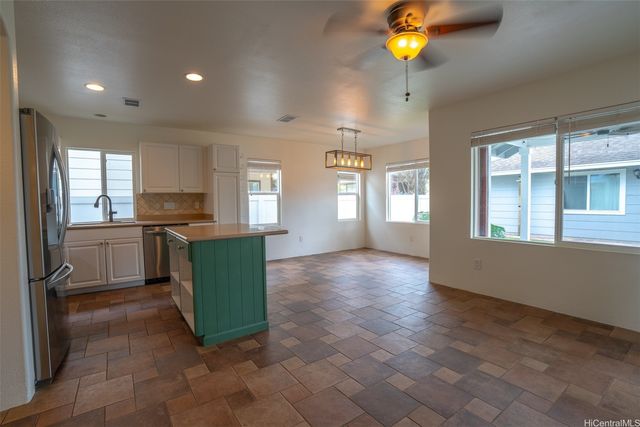 91-6494 Kapolei Parkway, Ewa Beach, HI 96706