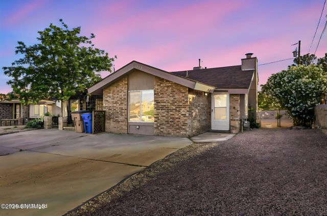 623 Paula Place, Las Cruces, NM 88001