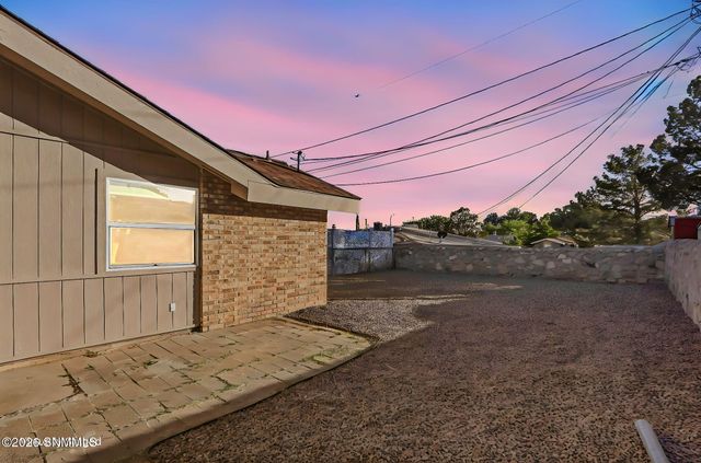 623 Paula Place, Las Cruces, NM 88001