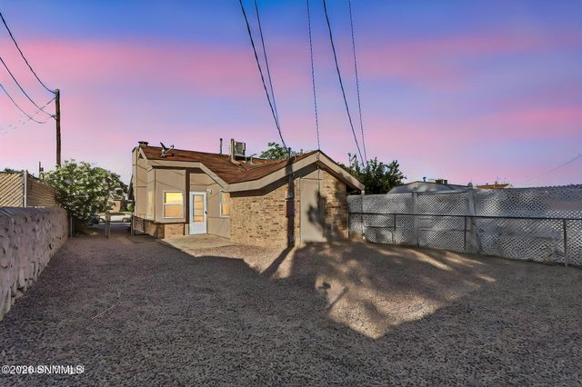 623 Paula Place, Las Cruces, NM 88001