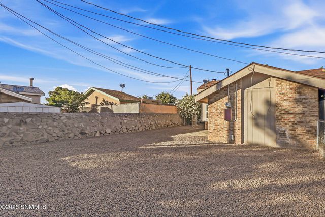 623 Paula Place, Las Cruces, NM 88001