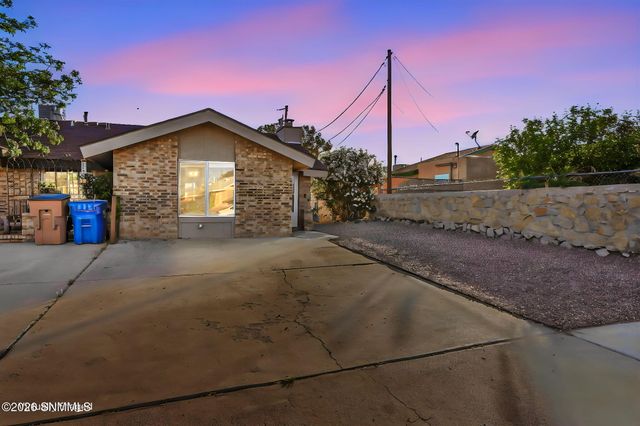 623 Paula Place, Las Cruces, NM 88001