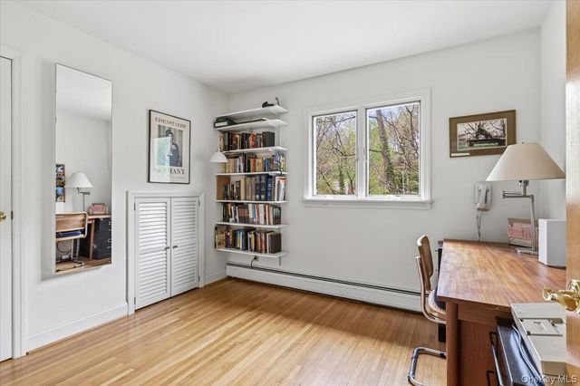 300 E Main Street, Centerport, NY 11721