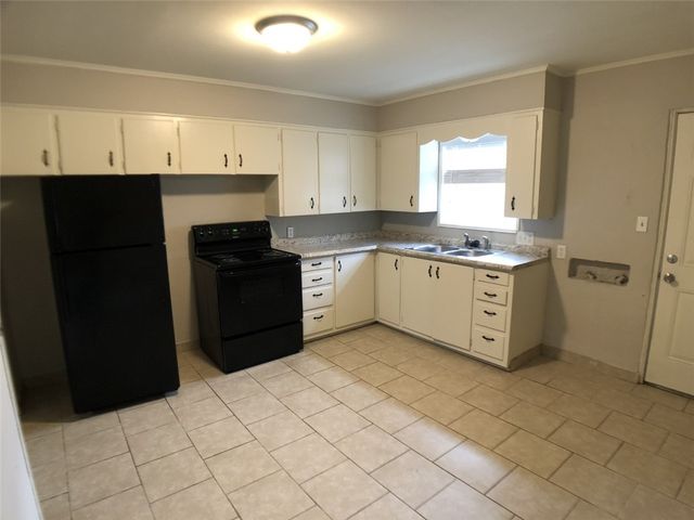 908 Young Street, Springdale, AR 72764
