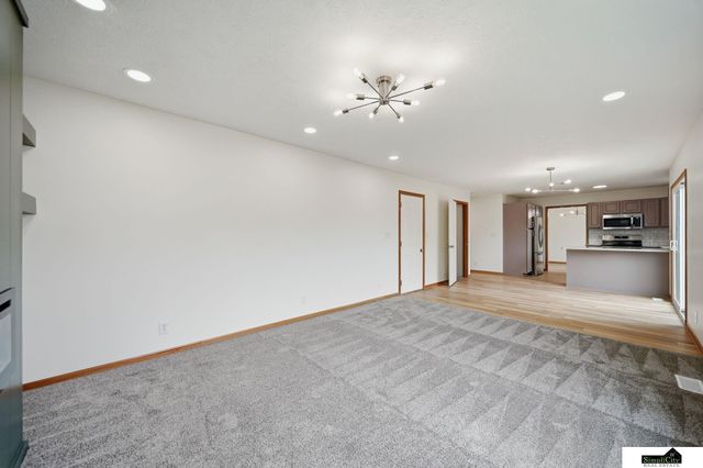 3401 Meridian Drive, Lincoln, NE 68504