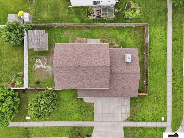 3401 Meridian Drive, Lincoln, NE 68504