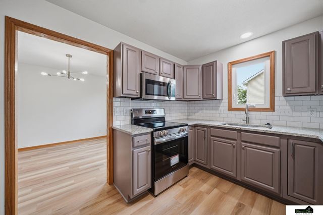 3401 Meridian Drive, Lincoln, NE 68504