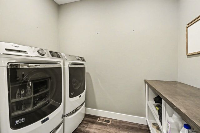 8674 Oakhill Drive, Tittabawassee Twp, MI 48623