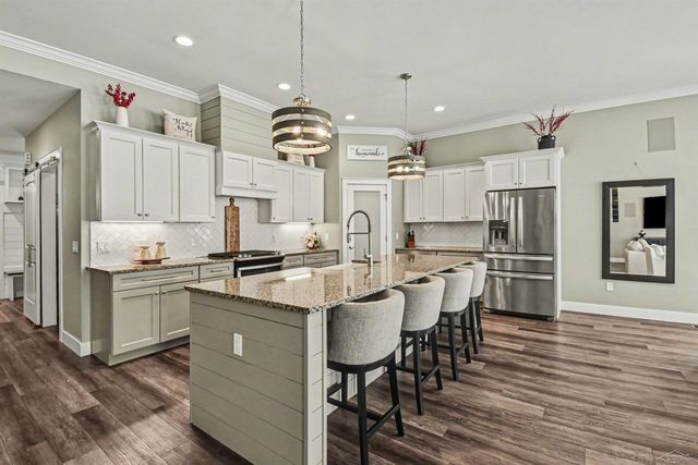 8674 Oakhill Drive, Tittabawassee Twp, MI 48623