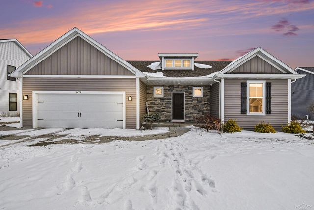 8674 Oakhill Drive, Tittabawassee Twp, MI 48623