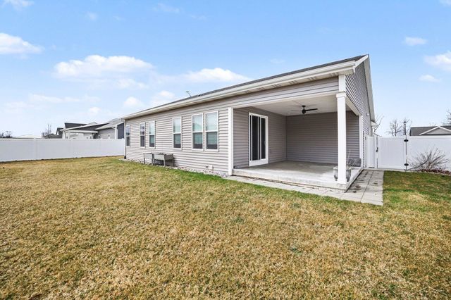 8674 Oakhill Drive, Tittabawassee Twp, MI 48623