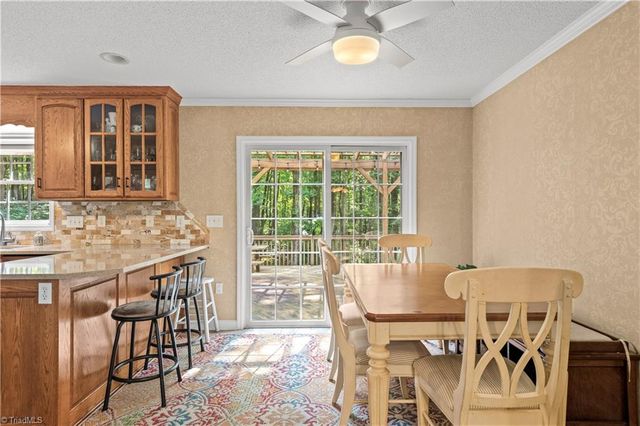 6275 Raven Forest Court, Winston-salem, NC 27105