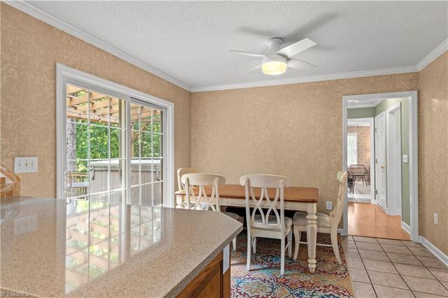 6275 Raven Forest Court, Winston-salem, NC 27105