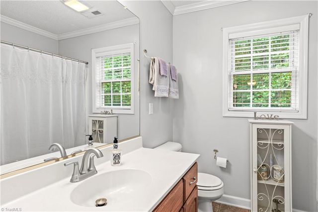 6275 Raven Forest Court, Winston-salem, NC 27105