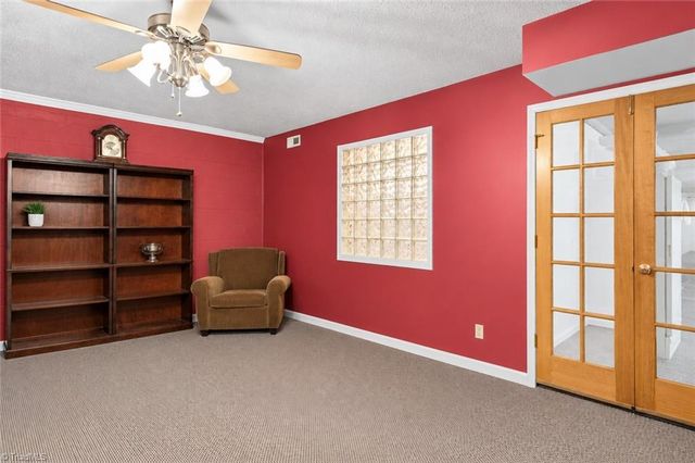 6275 Raven Forest Court, Winston-salem, NC 27105