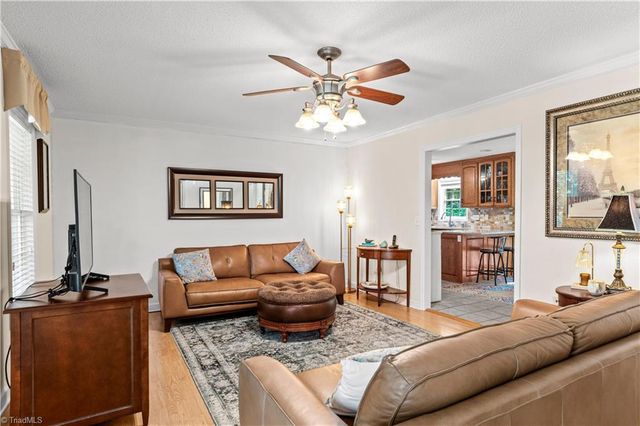 6275 Raven Forest Court, Winston-salem, NC 27105