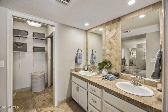 10608 E Arabian Park Drive, Scottsdale, AZ 85258