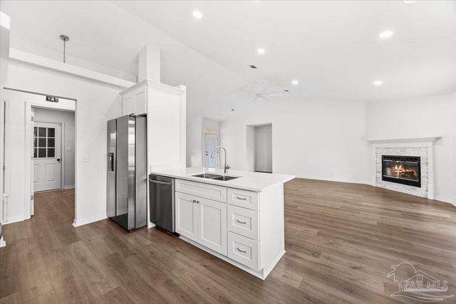 2014 Church St, Gulf Breeze, FL 32563