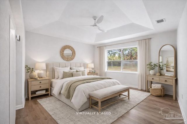 2014 Church St, Gulf Breeze, FL 32563