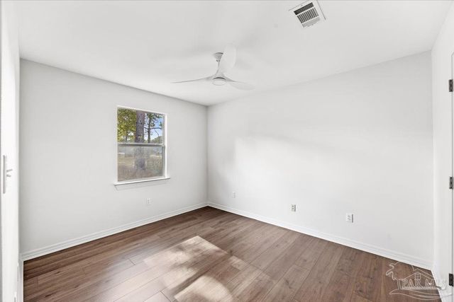 2014 Church St, Gulf Breeze, FL 32563