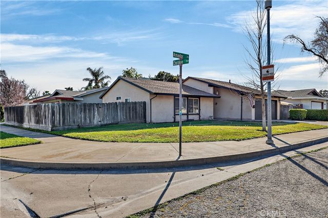 892 Amador Court, Merced, CA 95340