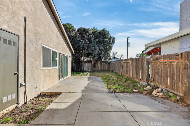 892 Amador Court, Merced, CA 95340