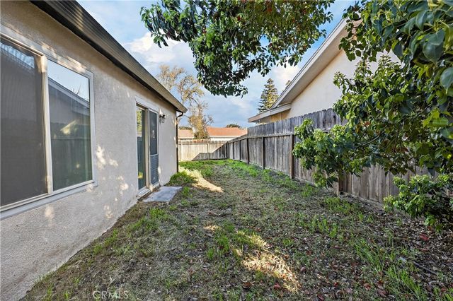 892 Amador Court, Merced, CA 95340