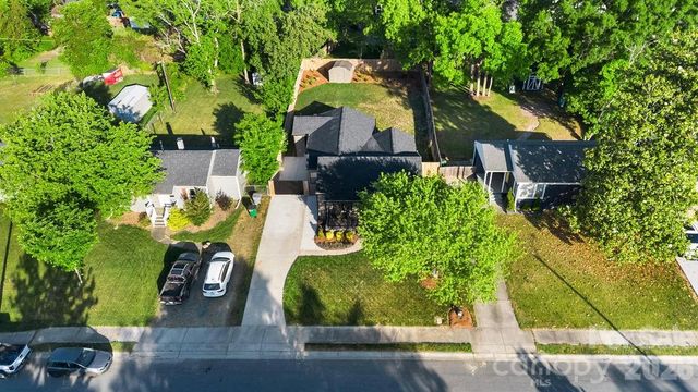 1939 Academy Street, Charlotte, NC 28205