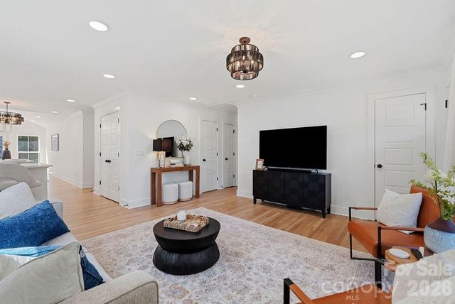 1939 Academy Street, Charlotte, NC 28205