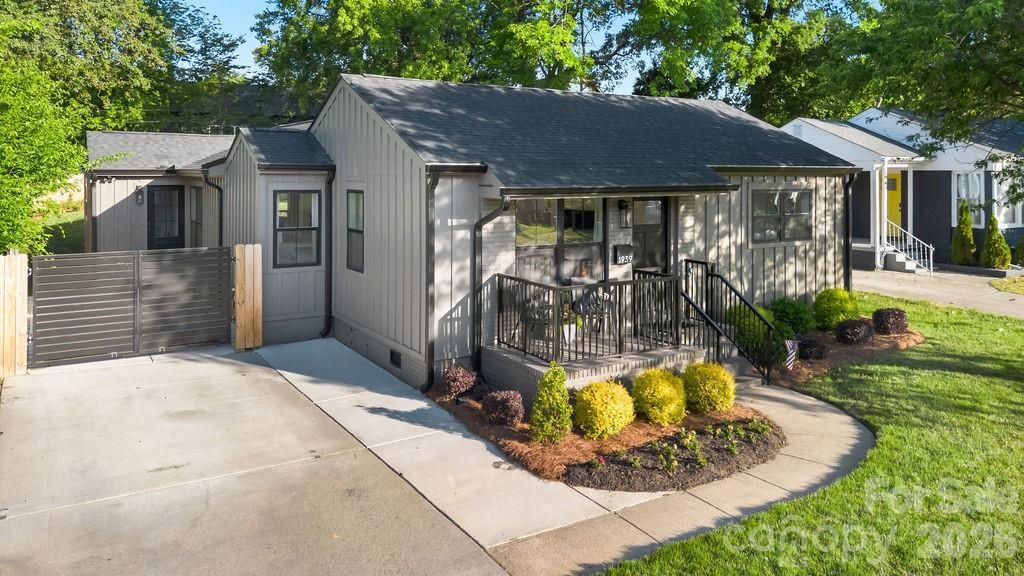 1939 Academy Street, Charlotte, NC 28205