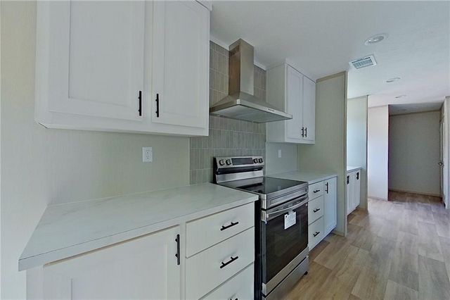 207 Johnny B Street, Hoboken, GA 31542
