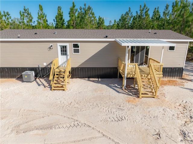 207 Johnny B Street, Hoboken, GA 31542