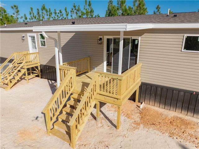 207 Johnny B Street, Hoboken, GA 31542