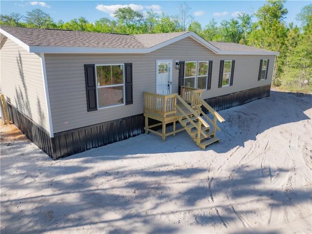 207 Johnny B Street, Hoboken, GA 31542
