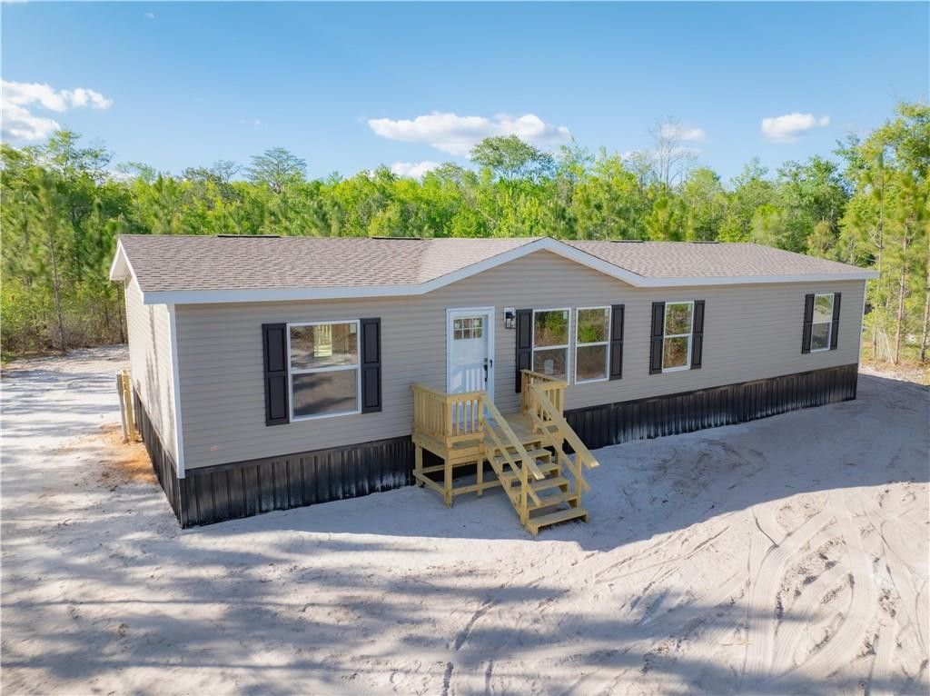 207 Johnny B Street, Hoboken, GA 31542