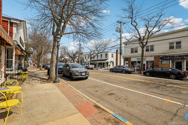 100 Bieselin Road, Bellport Village, NY 11713